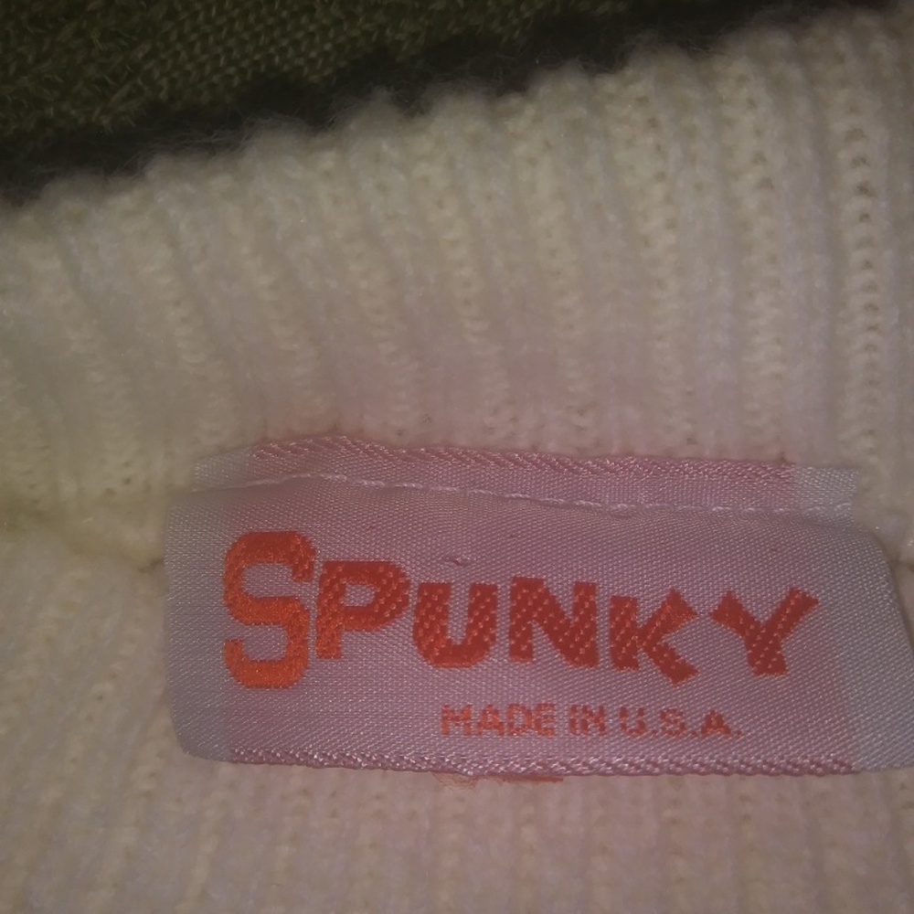 Spunky White Textured Sweater - Picture 3 of 4